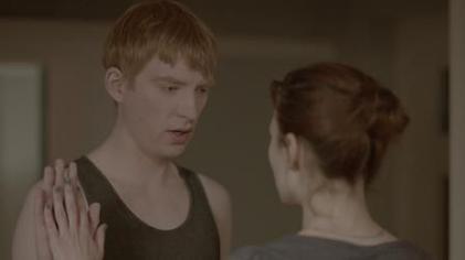 Still de Be Right Back